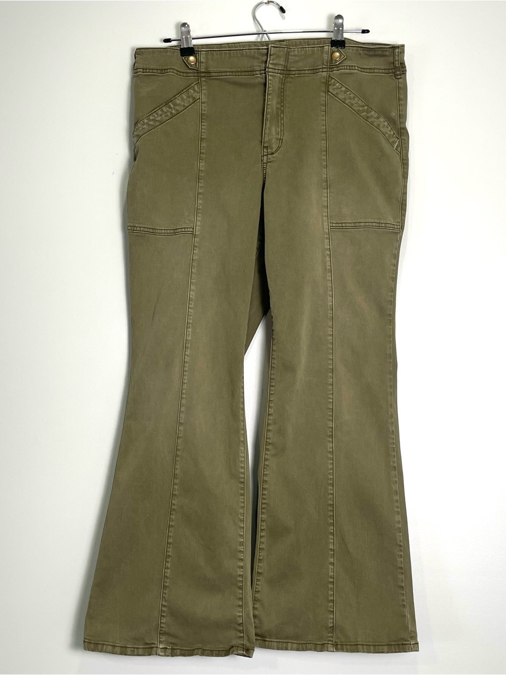 ANTHORPOLOGIE PILCRO Demilune Bootcut Pants Olive Green Military Size 31 Petite